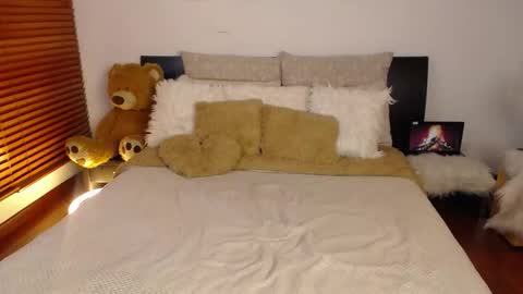 Sofi online show from February 7, 2:59 am