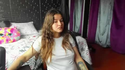 Mia online show from March 14, 5:36 pm