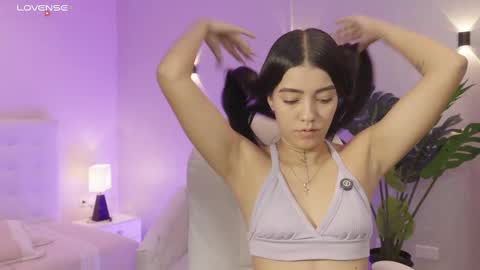 Mia Gomez online show from September 17, 1:20 pm