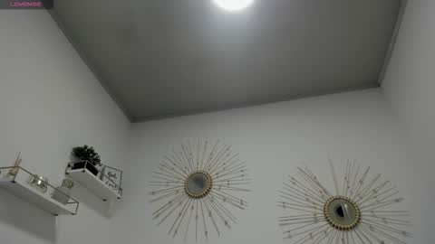 Miah Collins online show from October 14, 11:24 am