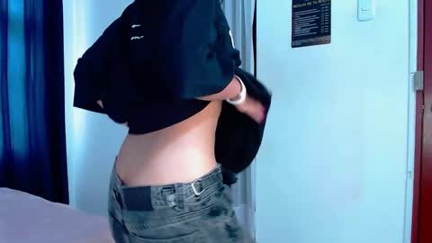 miahotcs online show from September 13, 2:47 pm