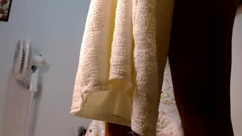 Mia Bruna online show from April 15, 3:51 am