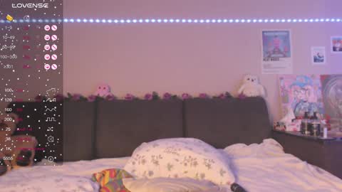 Mia online show from January 23, 12:09 pm