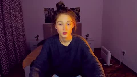 Mia online show from December 26, 7:27 pm