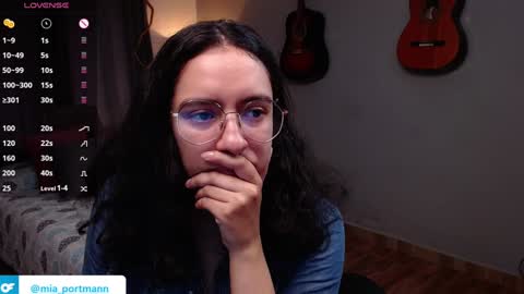 Snapshot of miaportman chatting on January 18, 2:55 pm MIAPORTMANN online show from January 18, 2:55 pm