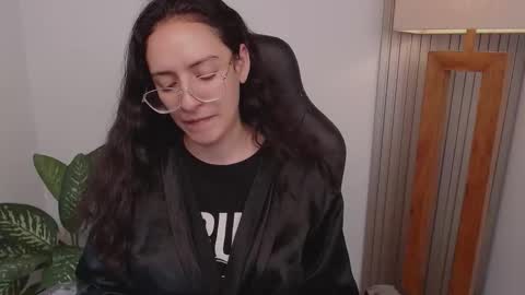 MIAPORTMANN online show from February 26, 2:27 pm