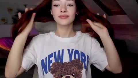 Mia online show from October 22, 2:27 am