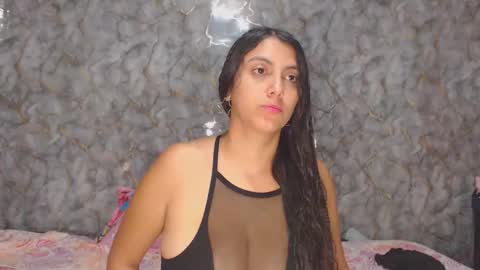 miarouse1531 online show from December 2, 11:07 pm