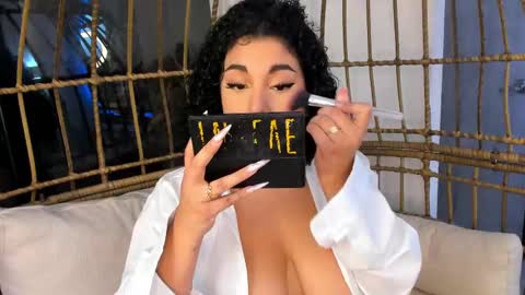 Mia online show from February 23, 4:33 am