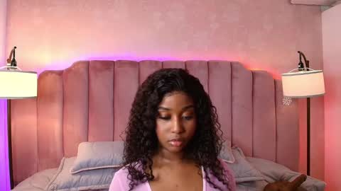 Snapshot of michaelacox chatting on January 3, 7:50 pm Michel online show from January 3, 7:50 pm