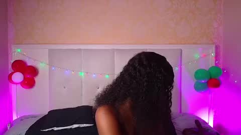 Snapshot of michaelacox chatting on December 29, 12:23 pm Michel online show from December 29, 12:23 pm