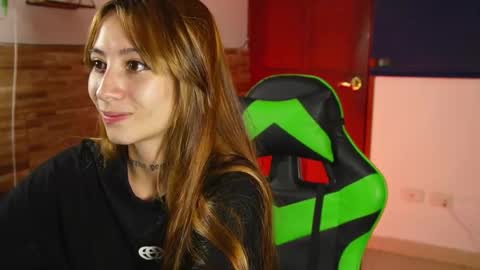 Michael Walkerr online show from March 19, 11:09 pm