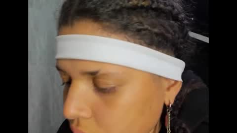 Snapshot of michell_rs chatting on March 7, 10:45 am michell_rs online show from March 7, 10:45 am