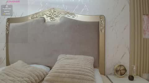 Michelle Foxx online show from March 28, 3:33 pm