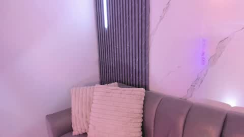 Michelle Foxx online show from May 7, 3:38 pm