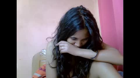 mihpretties online show from April 14, 7:41 am