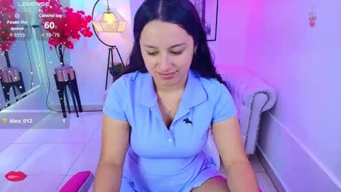 Miia online show from December 5, 7:37 pm