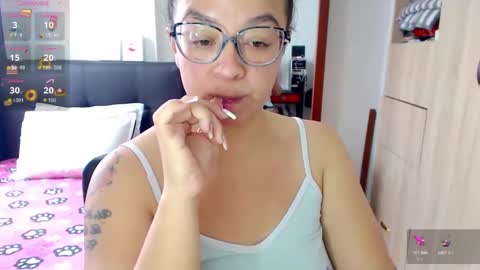 Snapshot of miia_big1boobs chatting on January 24, 1:03 pm  miia big1boobs online show from January 24, 1:03 pm