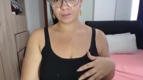 Snapshot of miia_big1boobs chatting on March 11, 5:57 pm  miia big1boobs online show from March 11, 5:57 pm