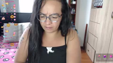 Snapshot of miia_big1boobs chatting on February 21, 5:53 pm  miia big1boobs online show from February 21, 5:53 pm