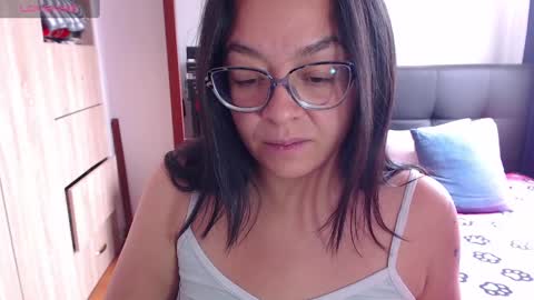 Snapshot of miia_big1boobs chatting on January 27, 3:50 pm  miia big1boobs online show from January 27, 3:50 pm