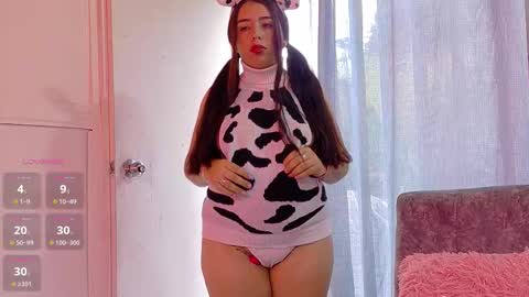 mia online show from March 25, 11:46 am