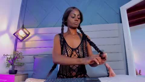 miia_ferrari online show from July 14, 1:49 pm