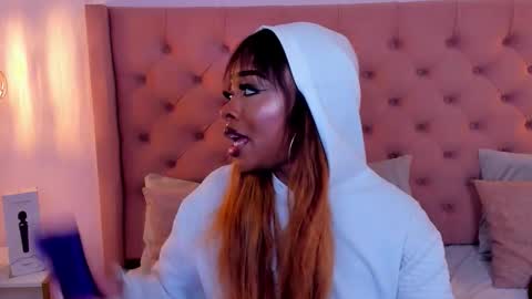 Miia Schwarz  online show from September 26, 10:51 pm