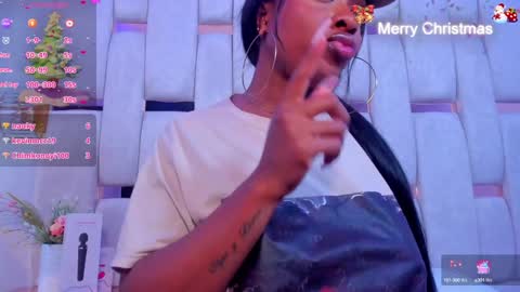 Miia Schwarz  online show from December 16, 8:52 am