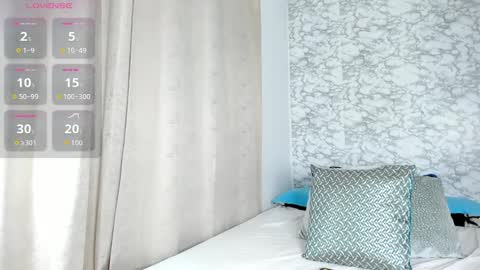 miiaa_monroe online show from September 12, 11:18 am