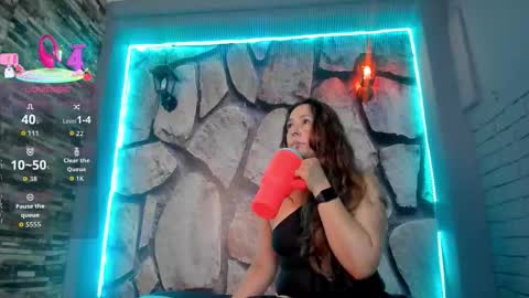 miiss_evaa online show from December 1, 11:25 am