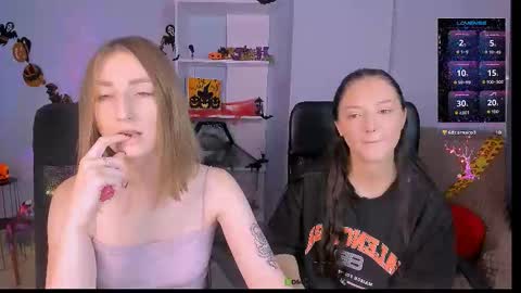 Snapshot of miki_nikki chatting on October 24, 6:09 am Miki online show from October 24, 6:09 am