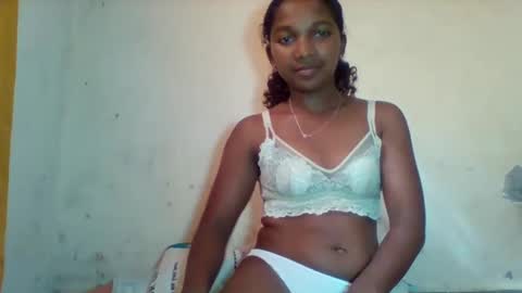 mila_lunah online show from March 20, 5:56 am