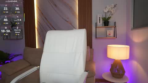 milacrave online show from November 25, 12:07 pm