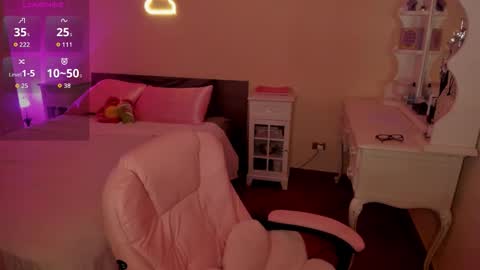 Snapshot of milamaee chatting on September 20, 12:54 am Mila Mae online show from September 20, 12:54 am