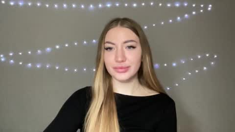 Milana online show from December 5, 7:49 pm