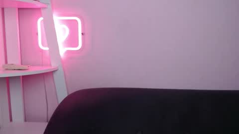 milanaangelas online show from February 28, 6:35 am