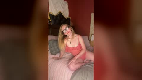 milf4everjenna online show from August 9, 10:02 pm