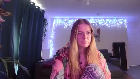 Milf Tara36 online show from February 27, 3:15 pm