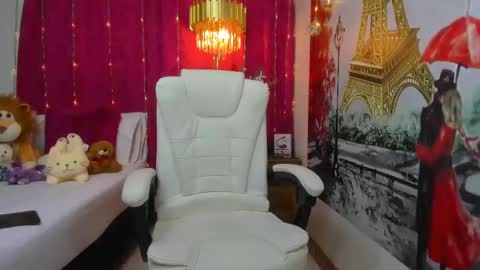 Snapshot of milfboobs_10 chatting on February 20, 10:59 pm Nakary Bustamante online show from February 20, 10:59 pm