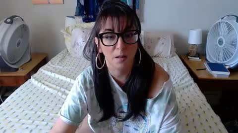 MILF Monee online show from November 1, 5:17 pm