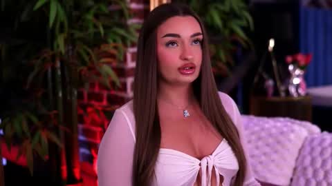 milla_serene online show from February 1, 6:45 am