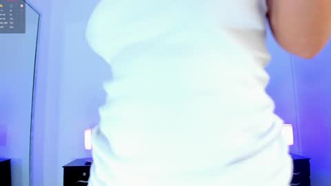 Snapshot of millie_brown21 chatting on January 24, 5:11 pm Millie online show from January 24, 5:11 pm