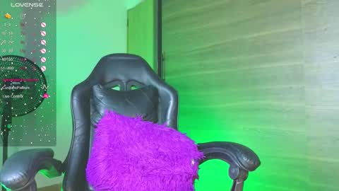 Milly online show from November 26, 3:07 am
