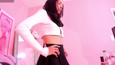 milu_carbajal_x online show from March 4, 4:08 am