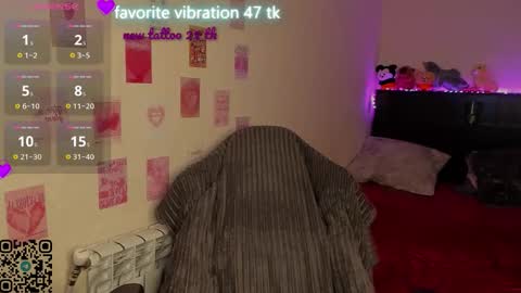 Emily online show from March 7, 7:21 pm