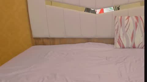 mimixo99 online show from December 18, 8:46 pm