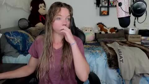 Mindy Mars online show from November 3, 4:22 pm