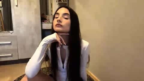 Emilia online show from October 23, 4:29 am