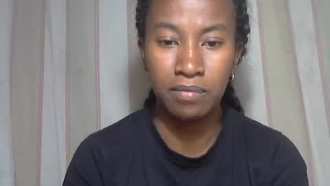 minouch211907 online show from November 10, 4:46 pm